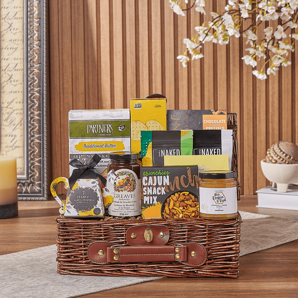 Traditional Halal Snack Basket – how the gift is presented