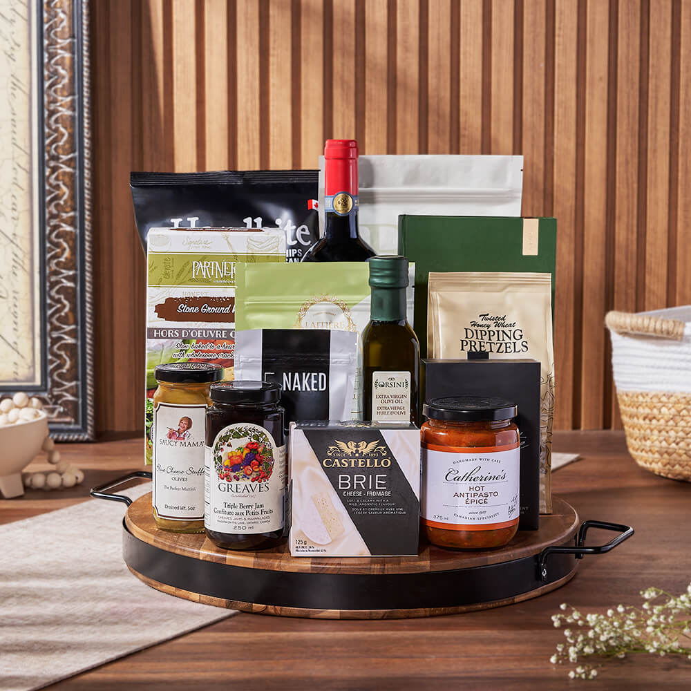 Wine and Snack Board Gift Basket – how the gift is presented