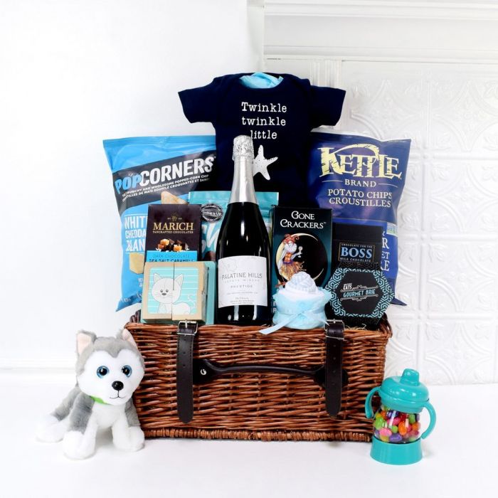Champagne Picnic Basket with Baby Gifts – how the gift is presented