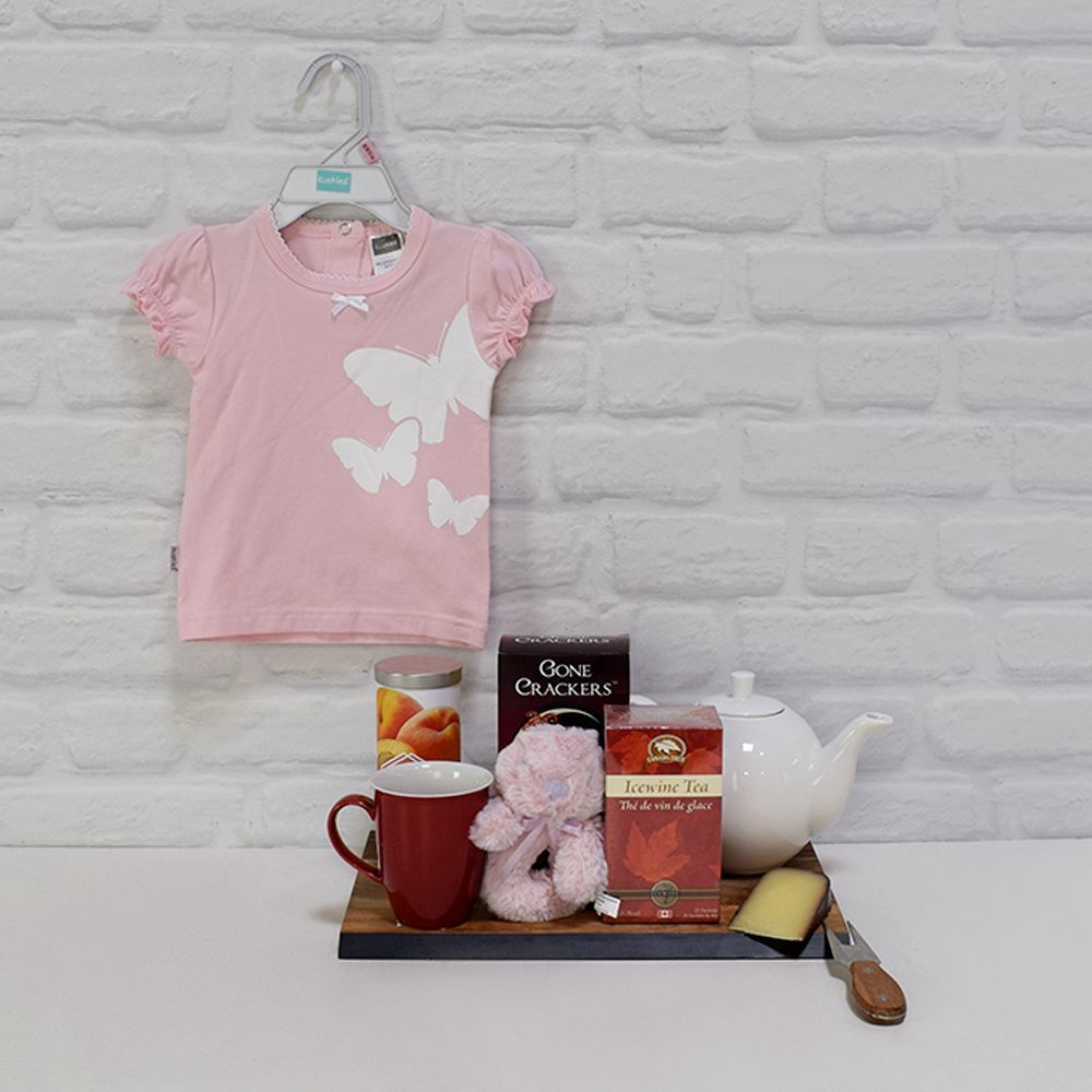 Newborn Baby Girl and Family Gourmet Gift Set – how the gift is presented
