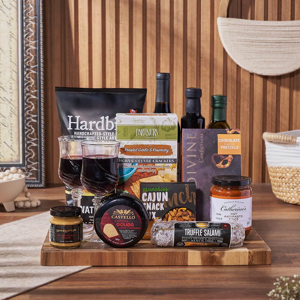 Wine Basket Featuring Spicy Antipasto – how the gift is presented