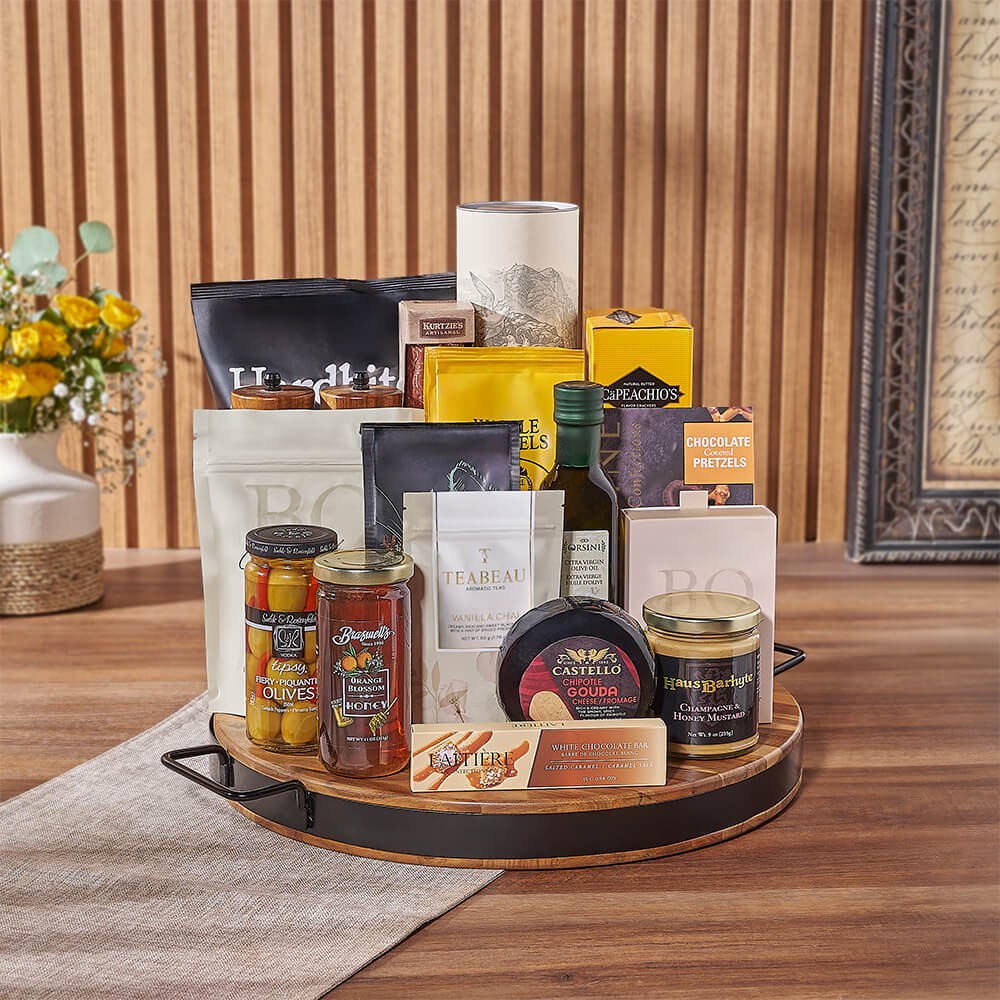 Whiskey Holiday Gift Basket – how the gift is presented