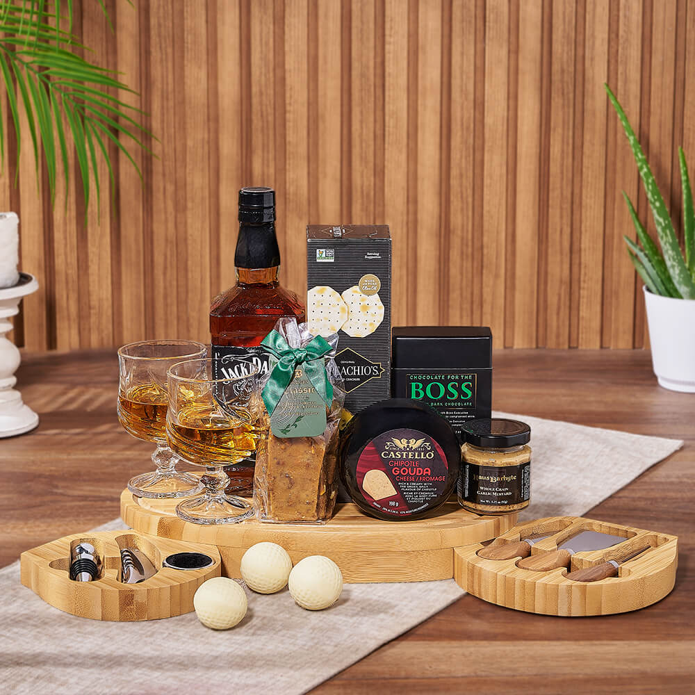 Whiskey and Chocolate Golf Ball Basket – how the gift is presented