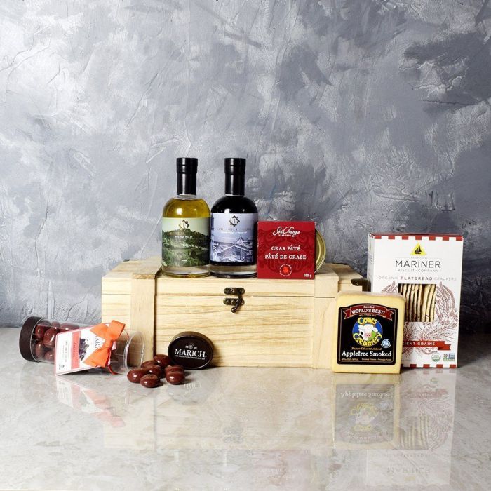 Italian Olive Oil Snack Crate – how the gift is presented