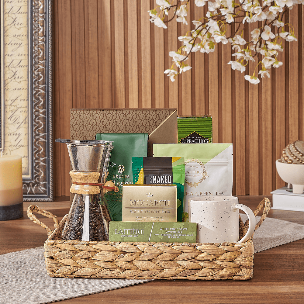 Halal Coffee and Snack Gift Tray – how the gift is presented