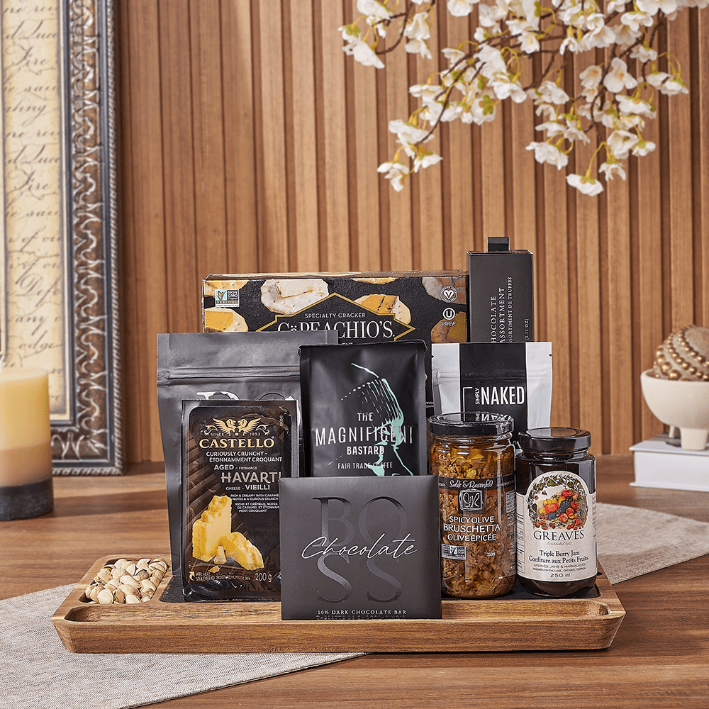 Halal Premium Snack Tray – how the gift is presented