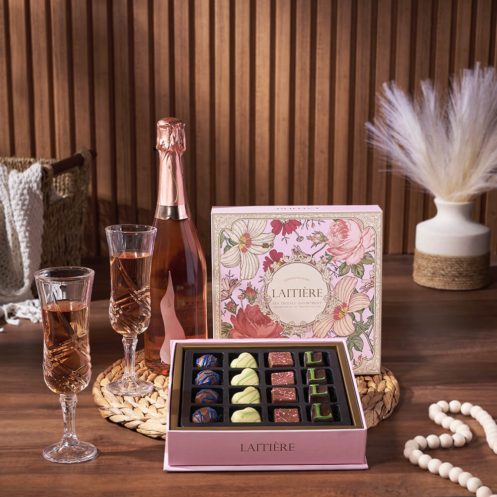 Luxe Treasures &amp; Champagne Gift from Chicago Baskets - Champagne Gift Set - Chicago Delivery.