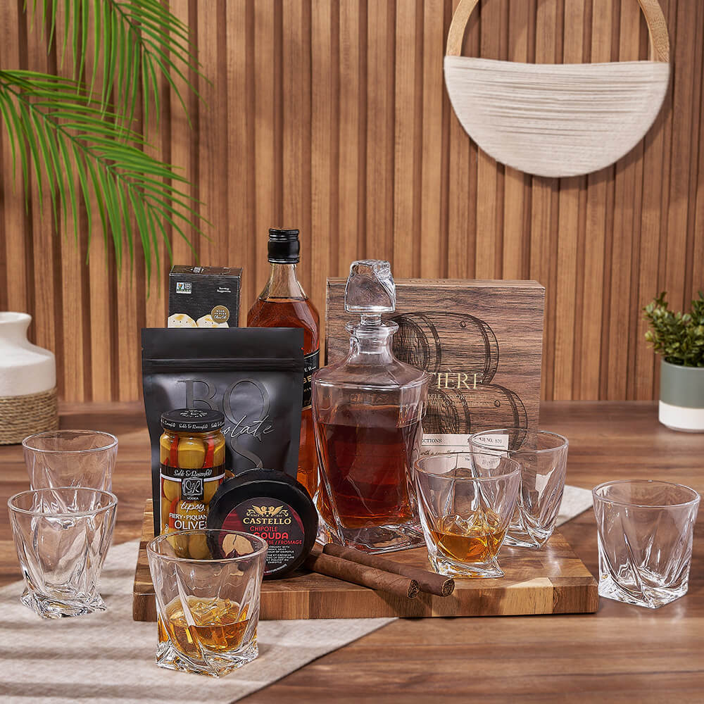 Royal Cigar &amp; Liquor Gift Set from Chicago Baskets - Liquor Gift Basket - Chicago Delivery.