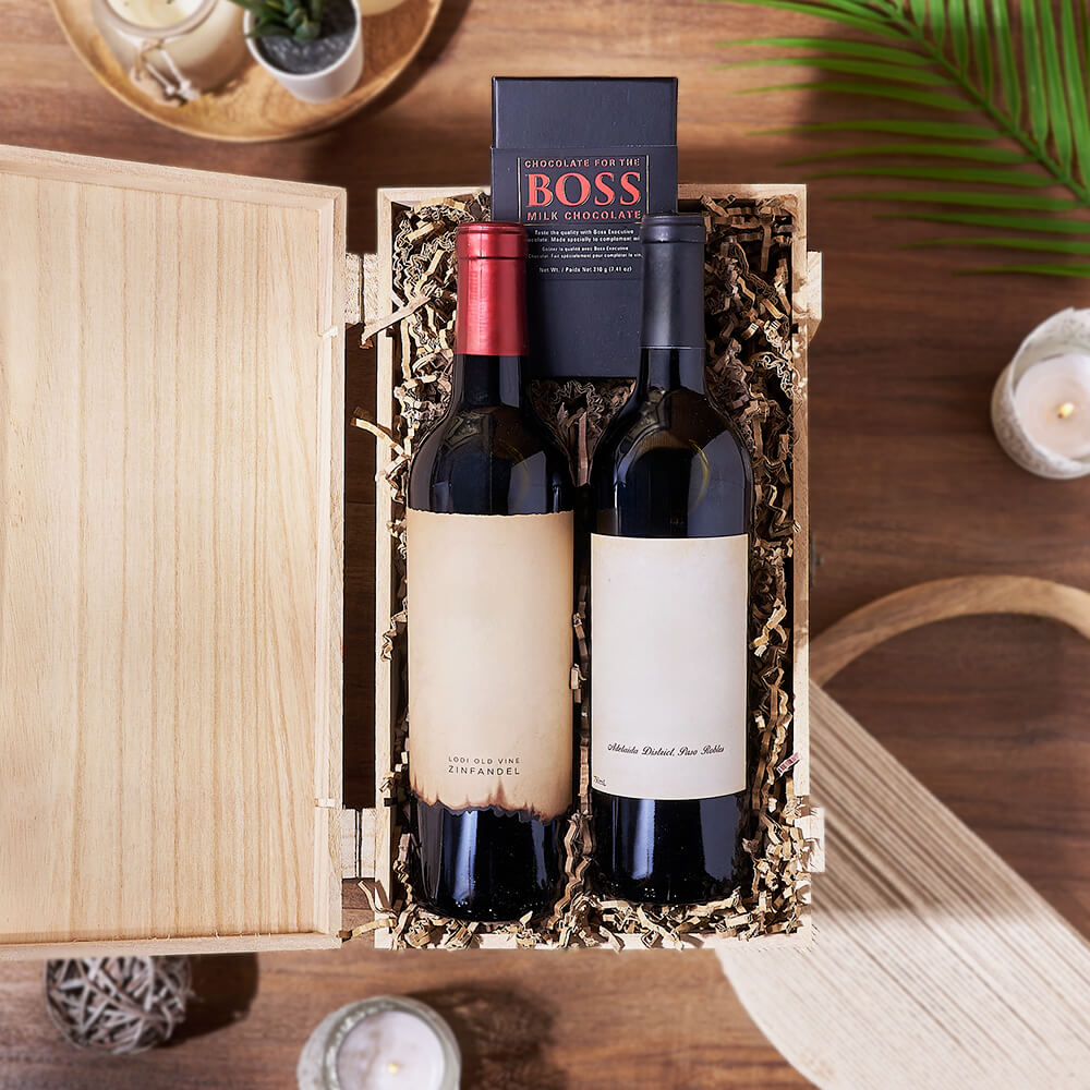 Wine Crate Gift with Milk Chocolate – how the gift is presented